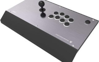 Control Fighting Edge marca Hori